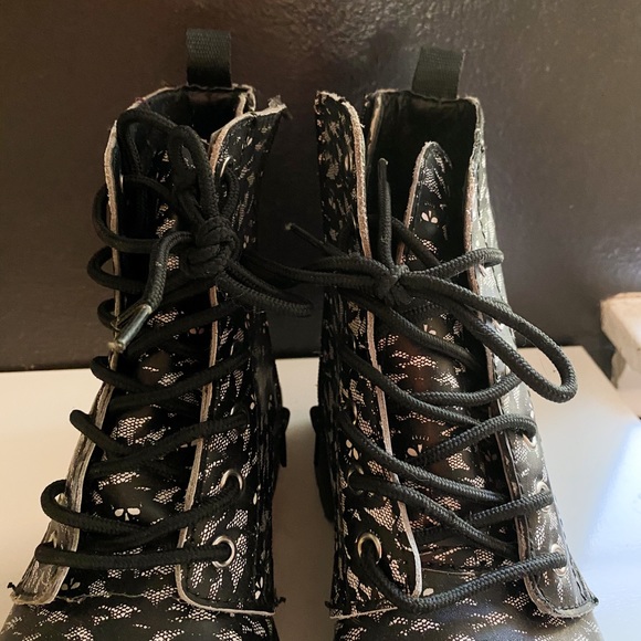 Anarchic combat boots - Picture 3 of 7